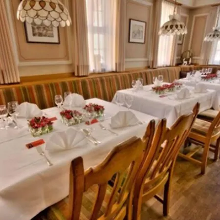 Landgasthof Hirsch レムスハルデン