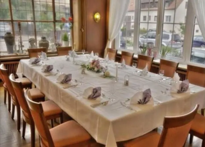 מלון Landgasthof Hirsch 3*